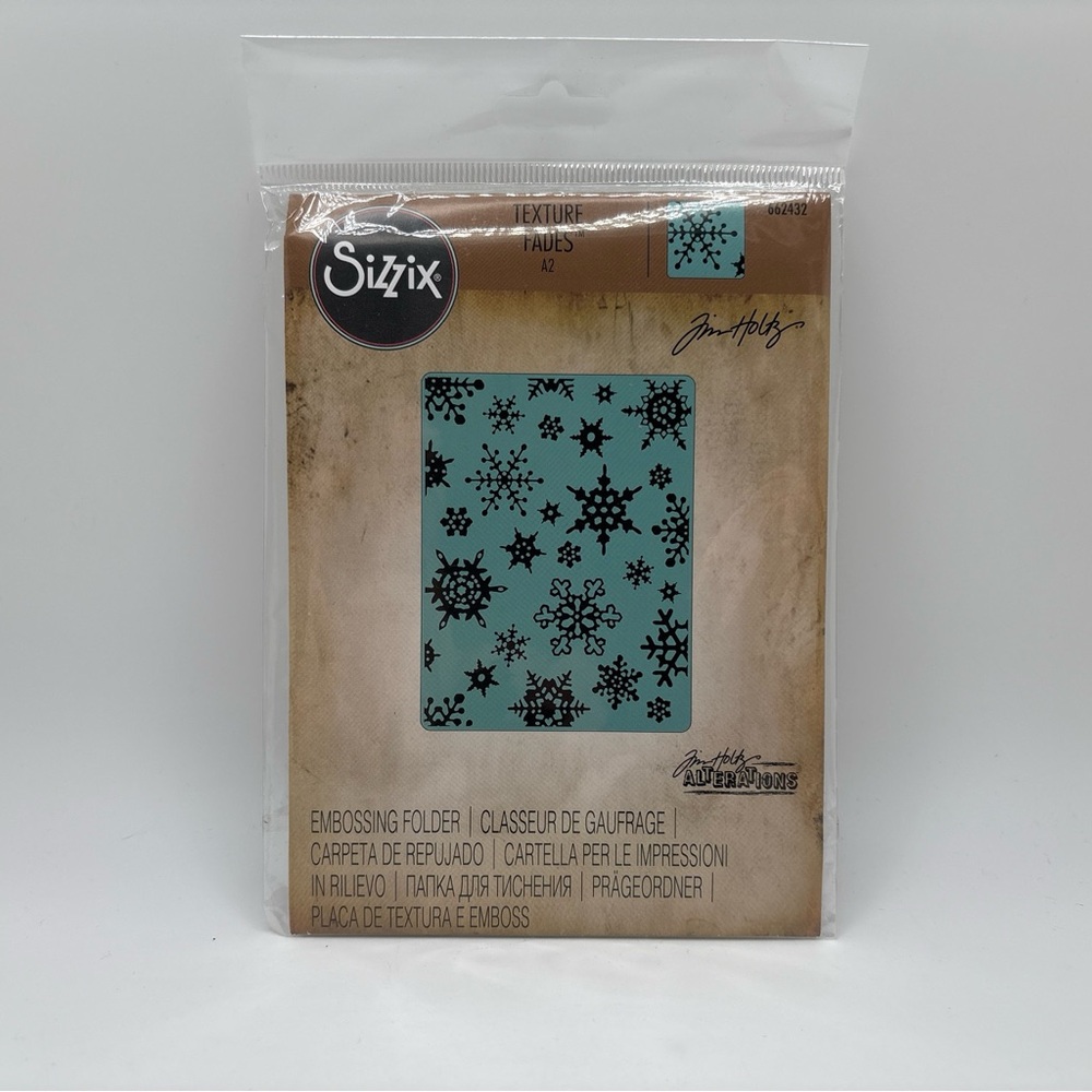 Sizzix Texture Fades Embossing Folder-Simple Snowflakes by Tim Hotlz
